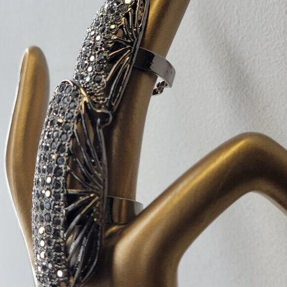 Flamboyant Designer type Knuckle Ring, Unique Knuckle Ring, Black diamond Ring - Picture 13 of 14